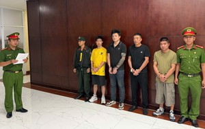 Vietnam hands over 3 Chinese fugitives to China- Ảnh 4.