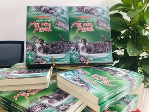 “Chúng tôi – Một thời Mũ rơm Mũ cối” câu chuyện tuổi thơ đầy sắc màu của tác giả Huỳnh Dũng Nhân