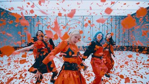 EVERGLOW tái xuất &quot;cực chiến&quot; trên sàn đấu K-pop với album mới mang tên &quot;Last melody&quot;