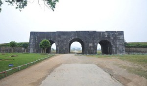 Vietnam's Thanh Hoa to offer free entry to iconic UNESCO citadel next month - Ảnh 1.