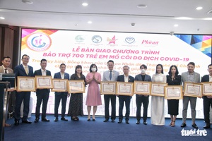 Over 37,000 Vietnamese orphans receive support through sponsor program- Ảnh 2.