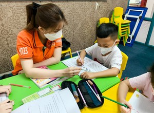 Vietnam short of nearly 120,000 teachers, PM orders urgent hiring - Ảnh 3.
