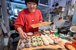 Ministop falsifies expiration dates for onigiri, other products- Ảnh 2.