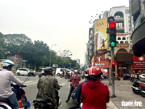 Hanoi to replace traffic police with AI surveillance cameras by late 2024 - Ảnh 5.