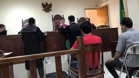 Indonesia dời phiên toà xét xử thuyền trưởng Việt Nam - Ảnh 2. Indonesia dời phiên toà xét xử thuyền trưởng Việt Nam - Ảnh 2.