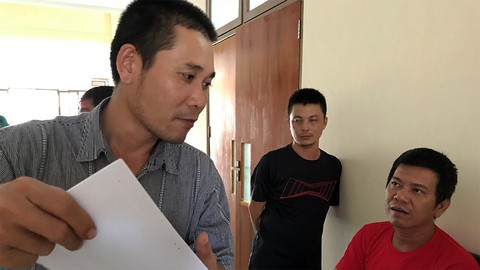 Indonesia dời phiên toà xét xử thuyền trưởng Việt Nam - Ảnh 3. Indonesia dời phiên toà xét xử thuyền trưởng Việt Nam - Ảnh 3.