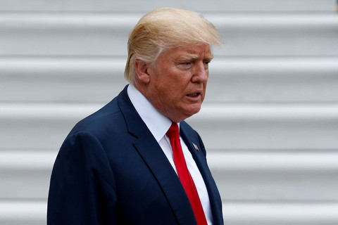 Ông Trump siết chặt nhập cảnh sau vụ tấn công New York - Ảnh 1. Ông Trump siết chặt nhập cảnh sau vụ tấn công New York - Ảnh 1.