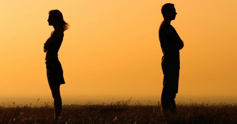 Bạn có bao giờ Em sai rồi, anh xin lỗi em đi? - Ảnh 1. Bạn có bao giờ Em sai rồi, anh xin lỗi em đi? - Ảnh 1.