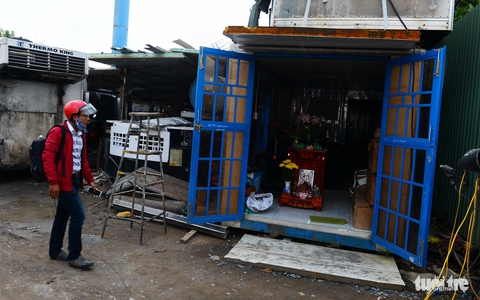 TP.HCM chấn chỉnh nhà ở, cửa hàng container không phép - Ảnh 3. TP.HCM chấn chỉnh nhà ở, cửa hàng container không phép - Ảnh 3.