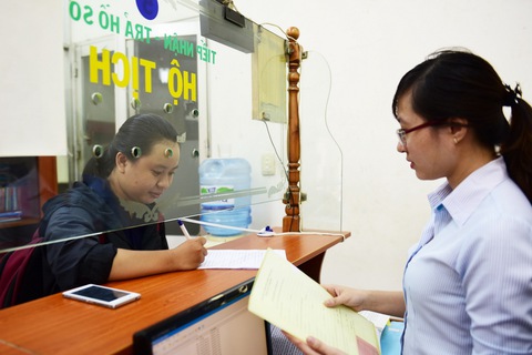 TP.HCM bỏ hộ khẩu trong tuyển dụng công chức - Ảnh 1. TP.HCM bỏ hộ khẩu trong tuyển dụng công chức - Ảnh 1.