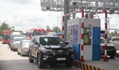 Không có tiền mua lại dự án để dời trạm thu phí Cai Lậy - Ảnh 1. Không có tiền mua lại dự án để dời trạm thu phí Cai Lậy - Ảnh 1.