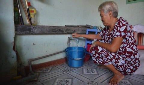 Nước máy chỗ yếu, nơi đục - Ảnh 1. Nước máy chỗ yếu, nơi đục - Ảnh 1.
