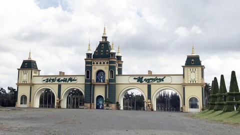 Cưỡng chế kê biên tài sản, đất đai dự án Happyland - Ảnh 1. Cưỡng chế kê biên tài sản, đất đai dự án Happyland - Ảnh 1.