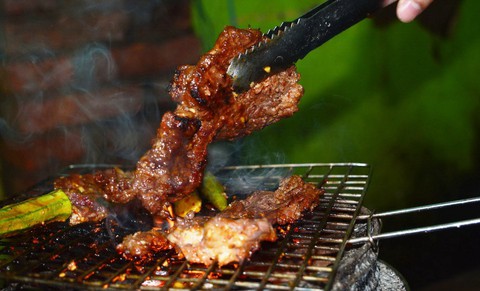 Người Sài Gòn rủ nhau thưởng thức... thịt trâu - Ảnh 3. Người Sài Gòn rủ nhau thưởng thức... thịt trâu - Ảnh 3.