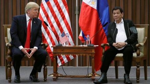 Ông Trump ca ngợi mối thân tình với ông Duterte - Ảnh 1. Ông Trump ca ngợi mối thân tình với ông Duterte - Ảnh 1.