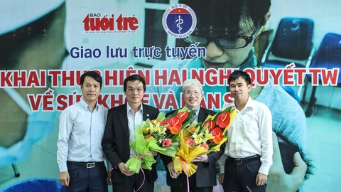 Sau Nghị quyết T.Ư 6, bạn và gia đình được chăm sóc sức khỏe như thế nào? - Ảnh 1. Sau Nghị quyết T.Ư 6, bạn và gia đình được chăm sóc sức khỏe như thế nào? - Ảnh 1.