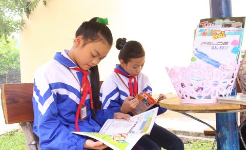 Thư viện xanh dưới tán cây - Ảnh 1. Thư viện xanh dưới tán cây - Ảnh 1.