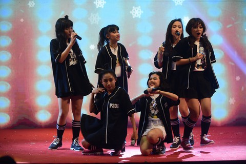P336 lần đầu có mini show, hát cùng nhóm nhạc thần tượng Tempura Kidz - Ảnh 4. P336 lần đầu có mini show, hát cùng nhóm nhạc thần tượng Tempura Kidz - Ảnh 4.