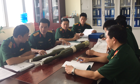 Những người rất trẻ biến phòng thiết kế đạn - ngòi thành ngôi sao - Ảnh 1. Những người rất trẻ biến phòng thiết kế đạn - ngòi thành ngôi sao - Ảnh 1.