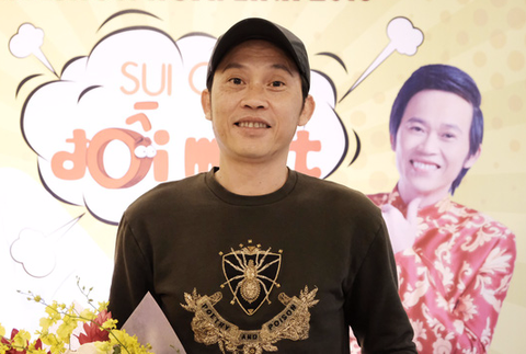Hoài Linh diễn Sui gia đối mặt đầu năm mới - Ảnh 1. Hoài Linh diễn Sui gia đối mặt đầu năm mới - Ảnh 1.