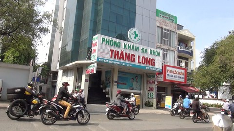 Vẽ bệnh moi tiền ở phòng khám Trung Quốc - Ảnh 1. Vẽ bệnh moi tiền ở phòng khám Trung Quốc - Ảnh 1.