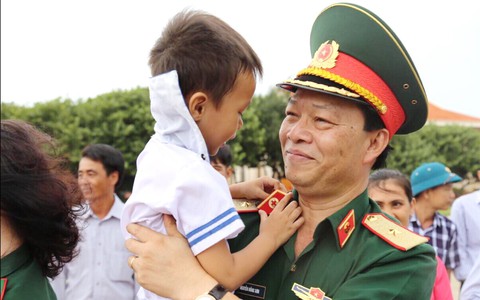 Tướng lĩnh thời bình - Kỳ 5: Tướng quân y yêu âm nhạc - Ảnh 1. Tướng lĩnh thời bình - Kỳ 5: Tướng quân y yêu âm nhạc - Ảnh 1.