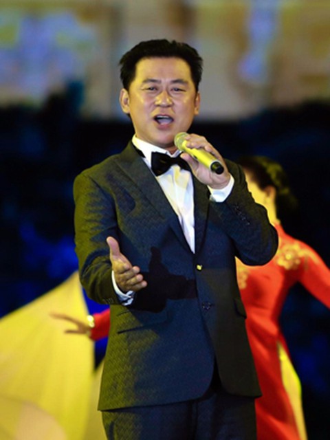 Tạ Minh Tâm: Hát để vui sống chứ không phải kiếm sống - Ảnh 5. Tạ Minh Tâm: Hát để vui sống chứ không phải kiếm sống - Ảnh 5.