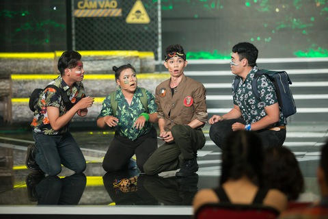Hồng Thanh trở thành quán quân bảng Tài năng Cười xuyên Việt - Ảnh 4. Hồng Thanh trở thành quán quân bảng Tài năng Cười xuyên Việt - Ảnh 4.
