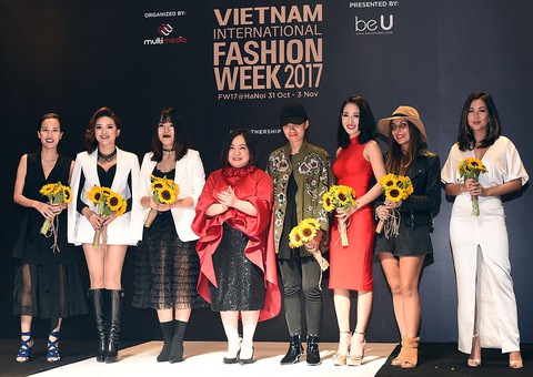 Công Trí mở màn Tuần lễ thời trang quốc tế Việt Nam - Ảnh 3. Công Trí mở màn Tuần lễ thời trang quốc tế Việt Nam - Ảnh 3.