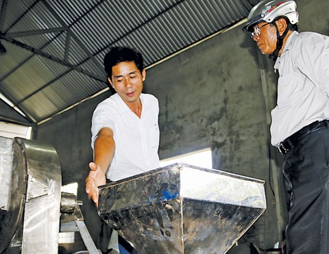 Bà con cần cái chi cứ gặp tui đặt hàng - Ảnh 1. Bà con cần cái chi cứ gặp tui đặt hàng - Ảnh 1.