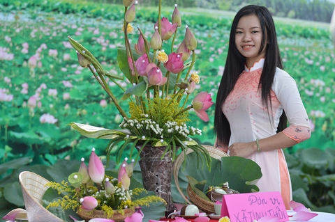 Khi hoa sen có riêng một ngày hội... - Ảnh 2. Khi hoa sen có riêng một ngày hội... - Ảnh 2.