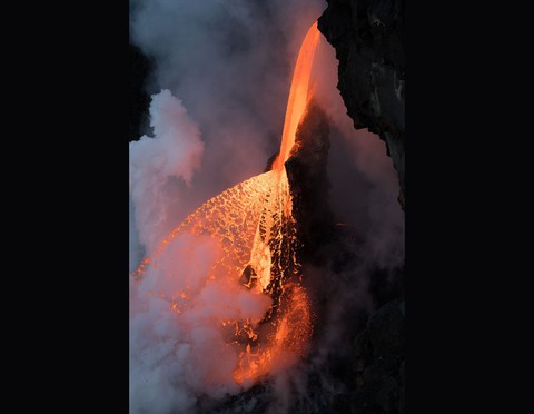 Ngắm ảnh thiên nhiên tuyệt đẹp đoạt giải của NatGeo năm 2017 - Ảnh 6. Ngắm ảnh thiên nhiên tuyệt đẹp đoạt giải của NatGeo năm 2017 - Ảnh 6.