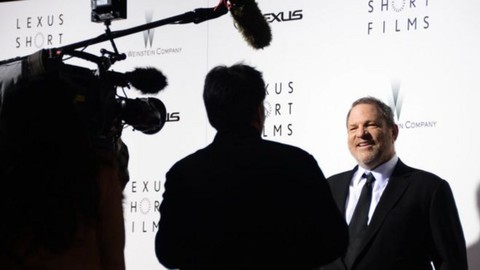 BBC làm phim tài liệu về bê bối tình dục của Harvey Weinstein - Ảnh 1. BBC làm phim tài liệu về bê bối tình dục của Harvey Weinstein - Ảnh 1.