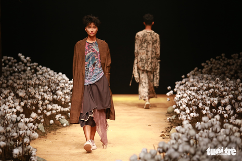 Lan Khuê, Minh Hằng khiến khán giả nhún nhảy với ELLE show - Ảnh 19. Lan Khuê, Minh Hằng khiến khán giả nhún nhảy với ELLE show - Ảnh 19.