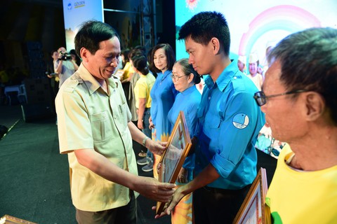 Nối dài những ước mơ trong đêm kỉ niệm 10 năm của Thúy - Ảnh 18. Nối dài những ước mơ trong đêm kỉ niệm 10 năm của Thúy - Ảnh 18.