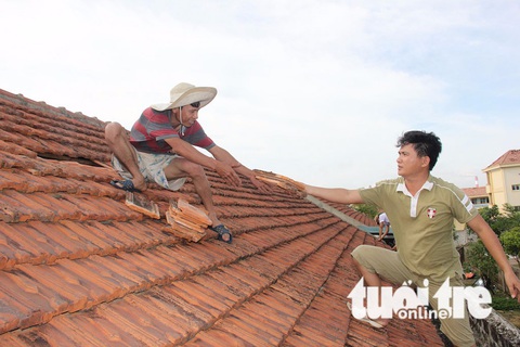 Gấp rút để học sinh trở lại trường sau bão - Ảnh 3. Gấp rút để học sinh trở lại trường sau bão - Ảnh 3.