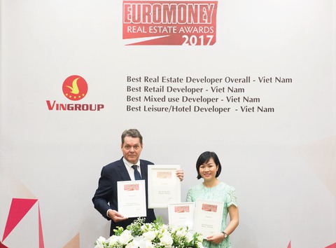 Vingroup được tạp chí Euromoney trao giải thưởng bất động sản danh giá - Ảnh 1. Vingroup được tạp chí Euromoney trao giải thưởng bất động sản danh giá - Ảnh 1.