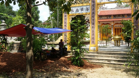 Tìm kiếm lăng mộ vua Quang Trung: Mở rộng khai quật - Ảnh 4. Tìm kiếm lăng mộ vua Quang Trung: Mở rộng khai quật - Ảnh 4.
