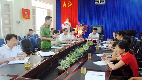 Ăn bánh dày đám cưới, 33 người bị ngộ độc - Ảnh 2. Ăn bánh dày đám cưới, 33 người bị ngộ độc - Ảnh 2.