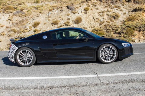 Audi R8 dùng chung động cơ V6 mới của Porsche Panamera - Ảnh 2. Audi R8 dùng chung động cơ V6 mới của Porsche Panamera - Ảnh 2.