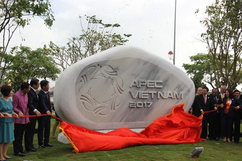 Mở cửa Vườn tượng 21 nền kinh tế APEC - Ảnh 2. Mở cửa Vườn tượng 21 nền kinh tế APEC - Ảnh 2.