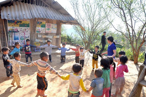 Lương thấp, giáo viên không muốn về hưu - Ảnh 1. Lương thấp, giáo viên không muốn về hưu - Ảnh 1.