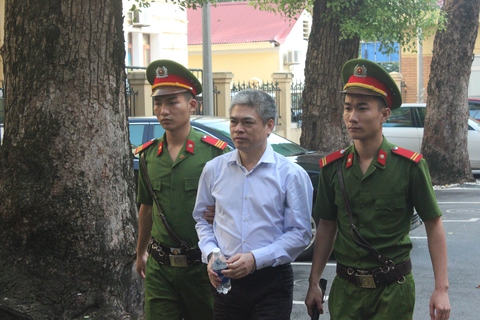 Lãnh đạo Vietsovpetro nhận lãi ngoài hàng chục tỉ? - Ảnh 1. Lãnh đạo Vietsovpetro nhận lãi ngoài hàng chục tỉ? - Ảnh 1.