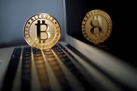 Lãnh đạo JP Morgan: bitcoin chỉ là trò lừa - Ảnh 2. Lãnh đạo JP Morgan: bitcoin chỉ là trò lừa - Ảnh 2.