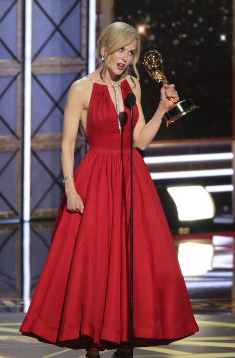 Nicole Kidman lại được vinh danh ở Emmy 2017 - Ảnh 6. Nicole Kidman lại được vinh danh ở Emmy 2017 - Ảnh 6.