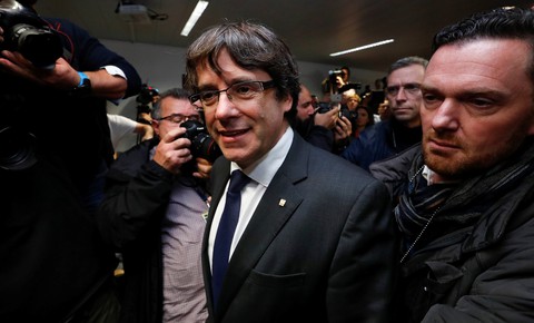 Thủ hiến Catalonia bị phế truất không xin tị nạn chính trị - Ảnh 1. Thủ hiến Catalonia bị phế truất không xin tị nạn chính trị - Ảnh 1.