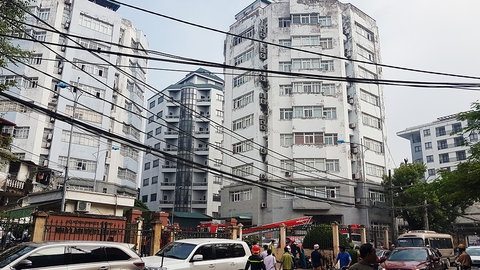 Cháy máy lạnh tầng 9, náo loạn khu liên cơ Bộ NN & PTNT - Ảnh 1. Cháy máy lạnh tầng 9, náo loạn khu liên cơ Bộ NN & PTNT - Ảnh 1.