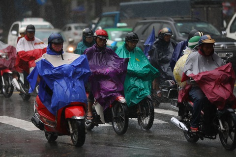 Sài Gòn mưa cả ngày lẫn đêm, chuẩn bị đón triều cường - Ảnh 2. Sài Gòn mưa cả ngày lẫn đêm, chuẩn bị đón triều cường - Ảnh 2.