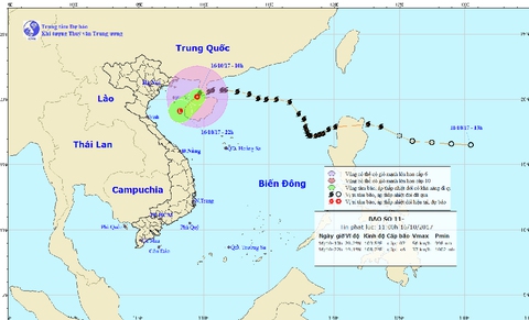 Bão số 11 suy yếu thành áp thấp nhiệt đới - Ảnh 1. Bão số 11 suy yếu thành áp thấp nhiệt đới - Ảnh 1.