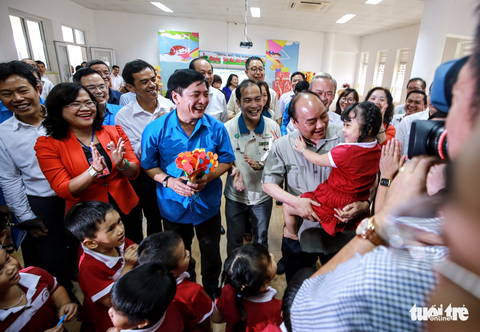 Thủ tướng hỏi công nhân chất lượng bữa ăn có như báo cáo? - Ảnh 3. Thủ tướng hỏi công nhân chất lượng bữa ăn có như báo cáo? - Ảnh 3.
